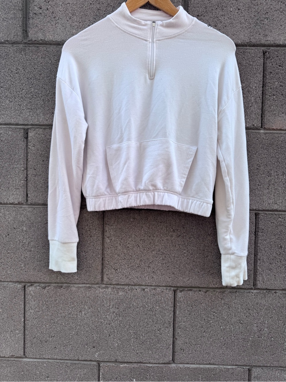 Gymshark white Quarter-Zip Pullover Hoodie medium